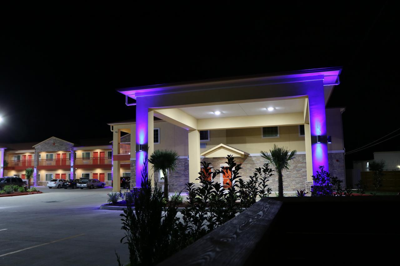 Scottish Inn & Suites - Iah Airport Humble Bagian luar foto