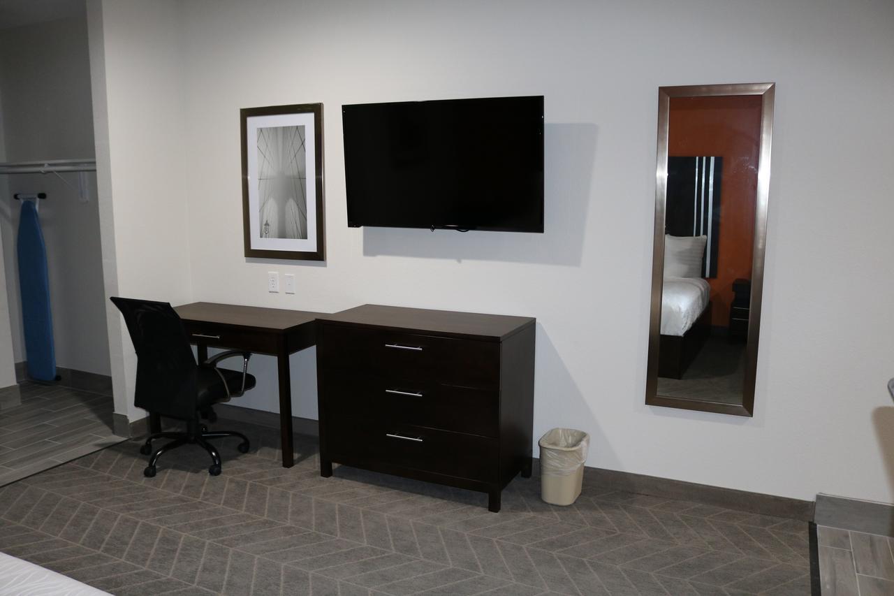 Scottish Inn & Suites - Iah Airport Humble Bagian luar foto