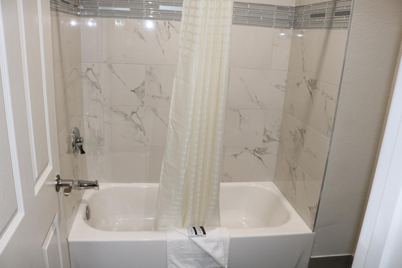 Scottish Inn & Suites - Iah Airport Humble Bagian luar foto