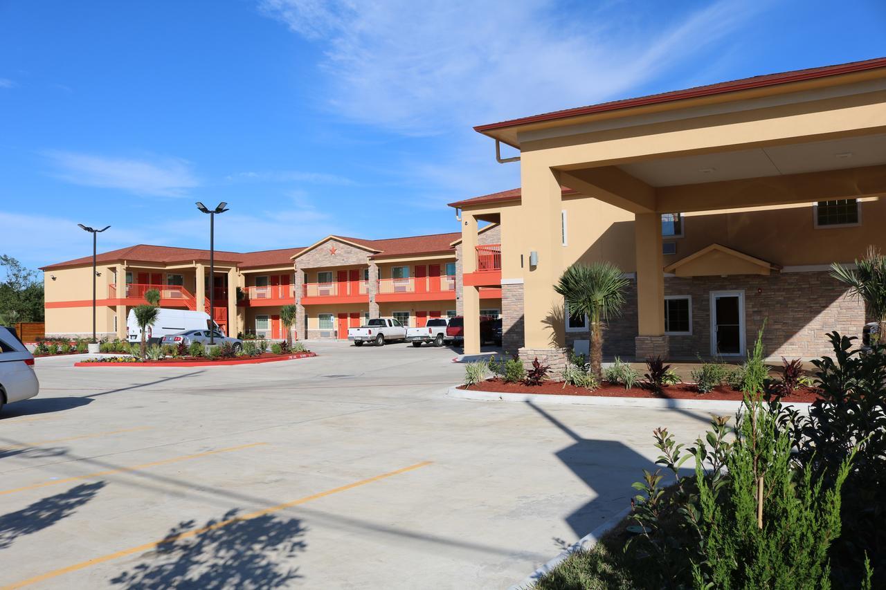 Scottish Inn & Suites - Iah Airport Humble Bagian luar foto
