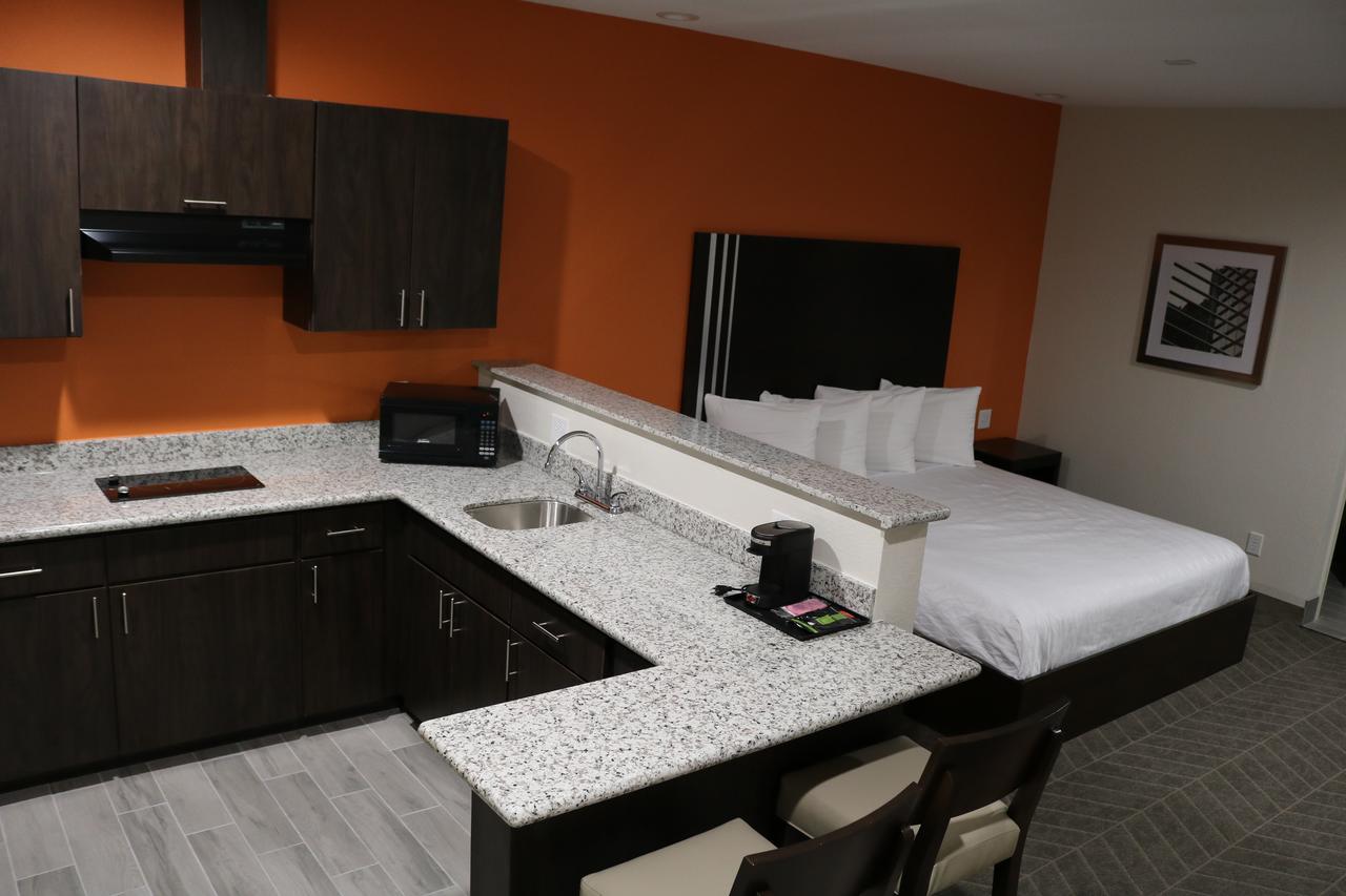 Scottish Inn & Suites - Iah Airport Humble Bagian luar foto