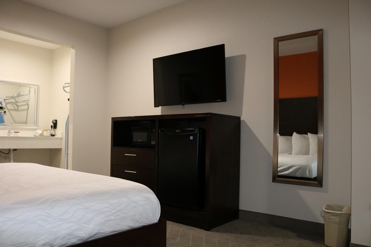 Scottish Inn & Suites - Iah Airport Humble Bagian luar foto