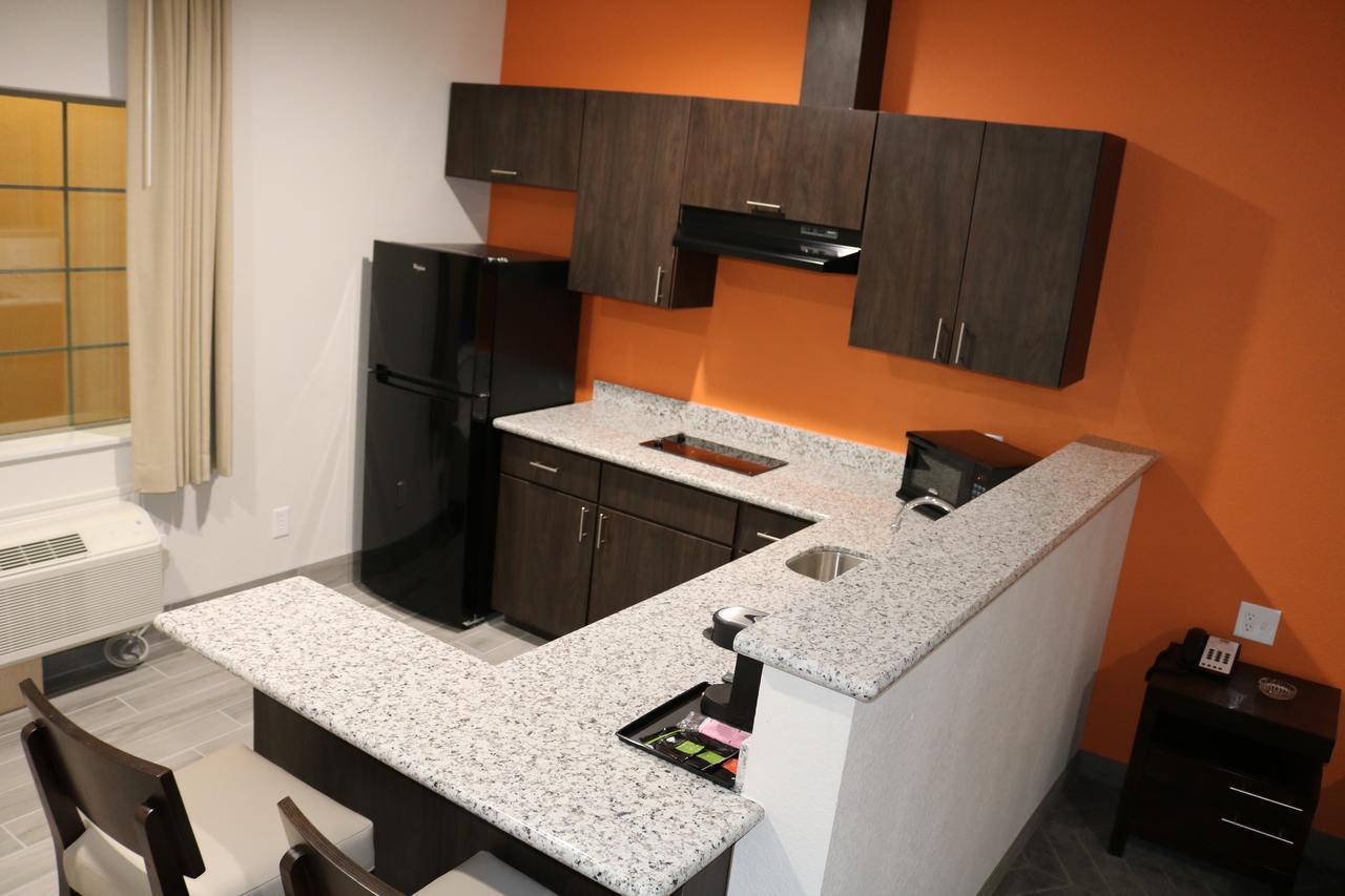 Scottish Inn & Suites - Iah Airport Humble Bagian luar foto