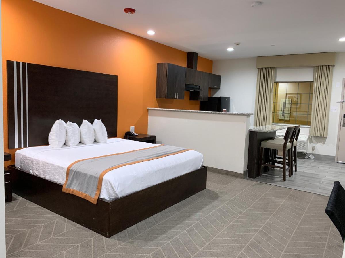 Scottish Inn & Suites - Iah Airport Humble Bagian luar foto